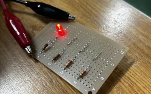 芸術的はんだ付け EE1はんだ付け＆電気工事 その2 | 長岡高専電気電子システム工学科